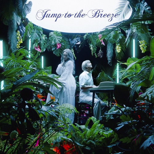 Jump to the Breeze – Single – 倖田來未 with 小室哲哉-hiresz.com