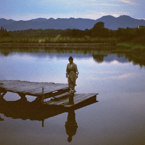 泥菩萨 – Single – Gareth.T-hiresz.com
