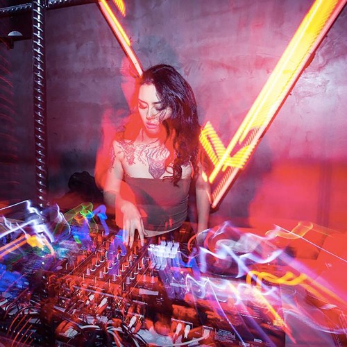 EA7俄式硬曲 EA7车载嗨曲 极品DJ硬曲 车载低音炮 EA7车载DJ - EP - DJ阿基-无损音乐下载