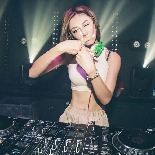 DJ歌曲串烧夜店劲爆重低音音乐 酒吧慢摇开场气氛嗨曲 夜店DJ舞曲劲爆 - EP - DJ阿基-无损音乐下载