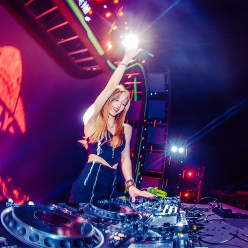 越南鼓卡点BGM 车载DJ重低音 夜店嗨曲 酒吧慢摇DJ 蹦迪神曲 - DJ阿基-无损音乐下载