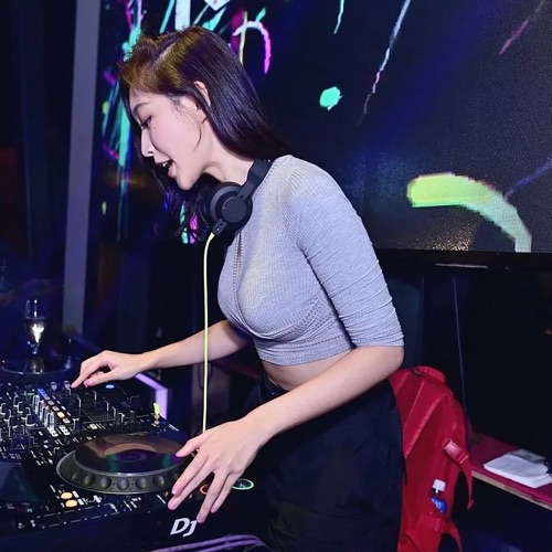 EA7重低音慢摇车载音乐 压迫感 EA7硬曲 EA7车载嗨曲 – EP – DJ阿基-无损音乐下载