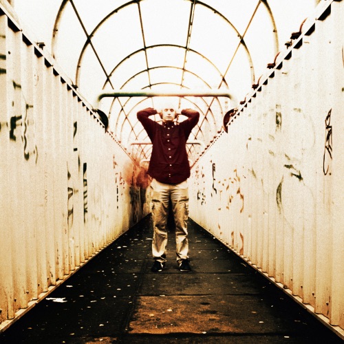 阴霾 – Single – 何石-无损音乐下载